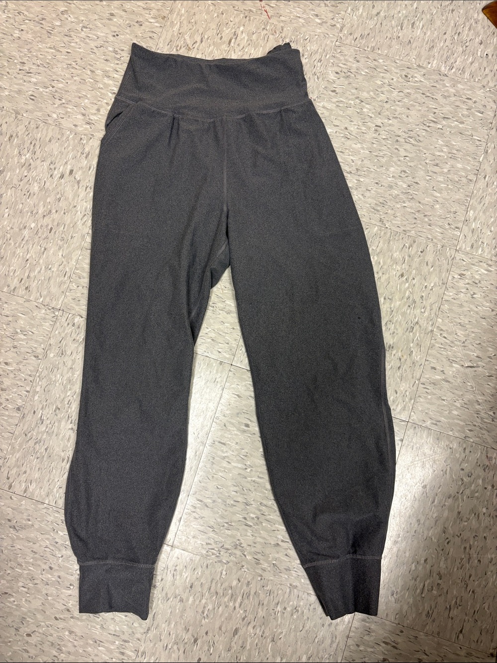 Women’s high rise joggers